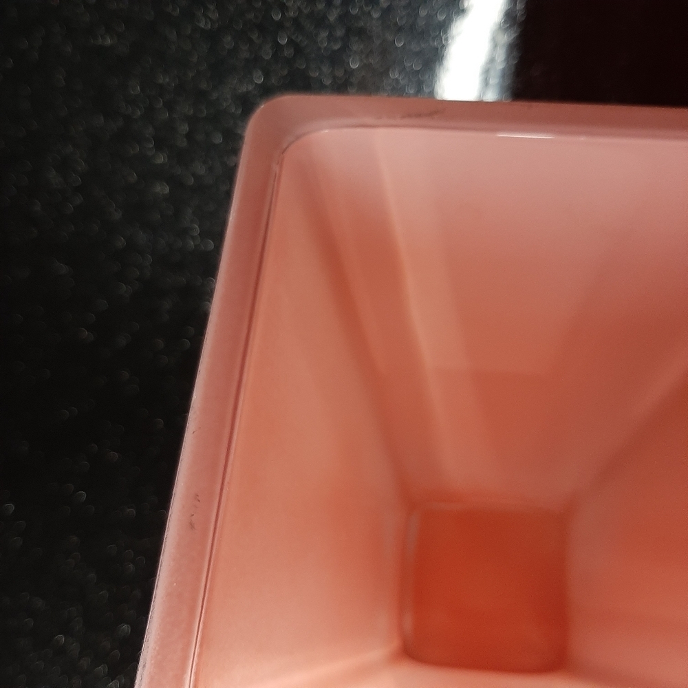 Pink Glass Flower Vase. - Picture 4 of 6